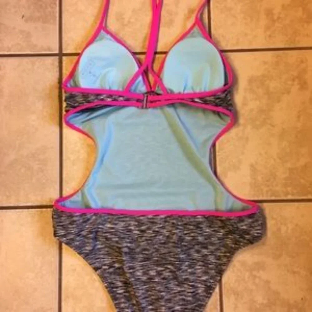 Athleta one piece cut-out monokini swim suit - Picture 2 of 4